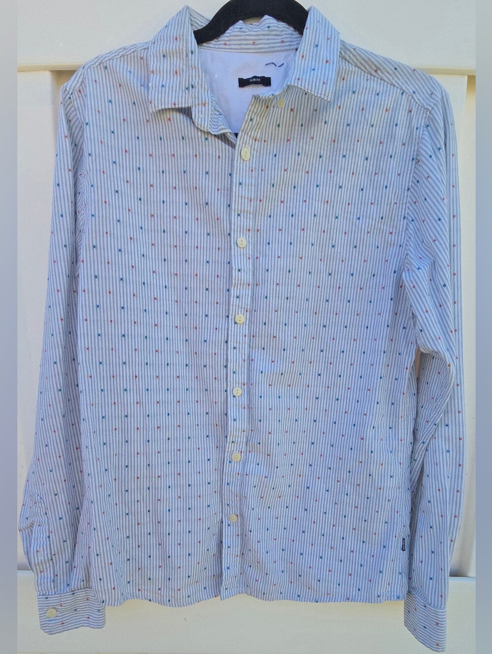 ONLY & SONS White Striped Button-Down with Red & Blue Micro Dots. Medium. Preppy
